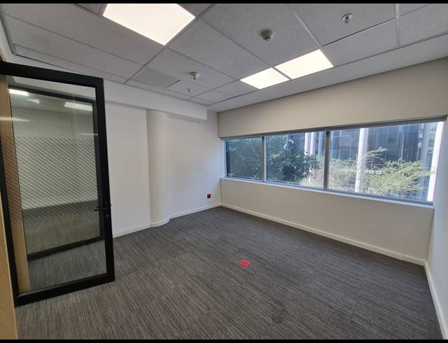 426M² OFFICE TO LET IN SANDTON CENTRAL